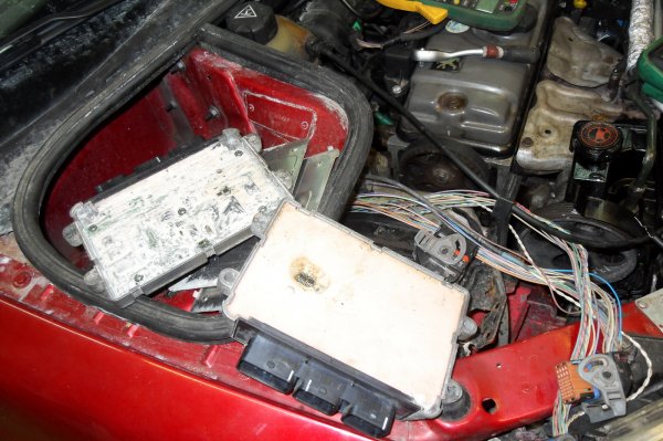 Reemplazo de centralita en el Peugeot 206