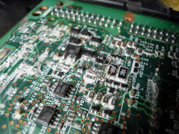 Reparación de Hitachi Mazda MPV ECU
