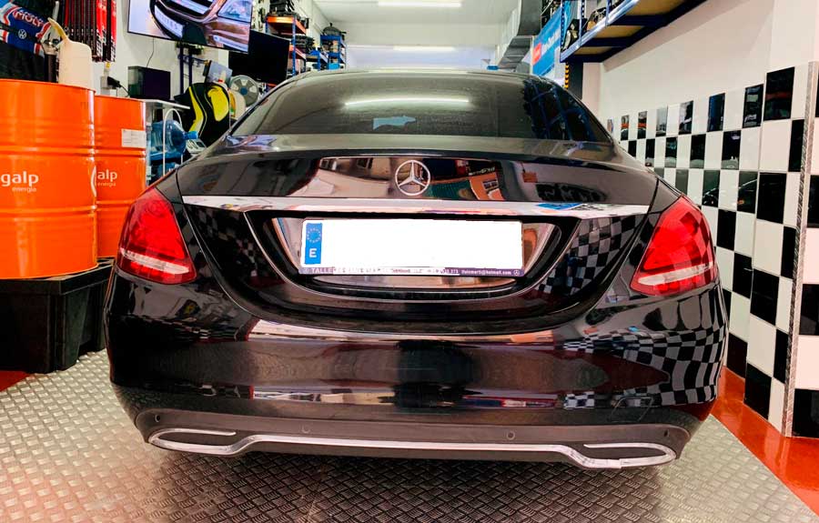 Copia de llaves Mercedes C200 del año 2016