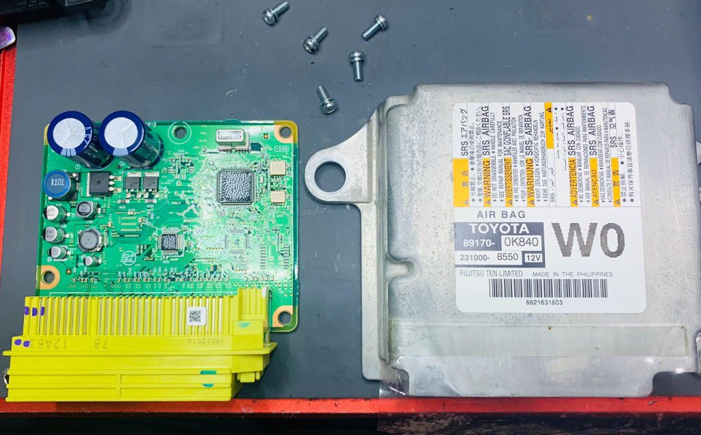 Reparación centralita airbag Toyota Prius año 2019